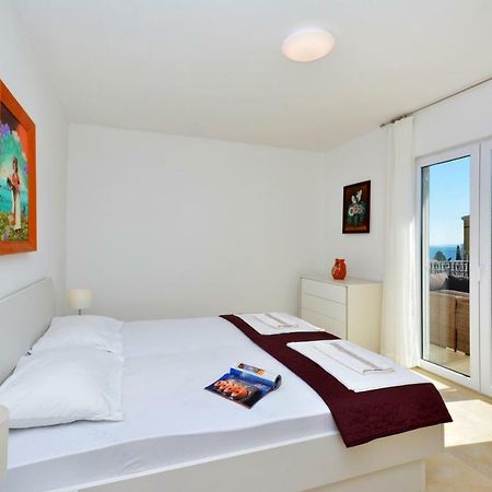 Apartment Reljic Seget Vranjica Buitenkant foto