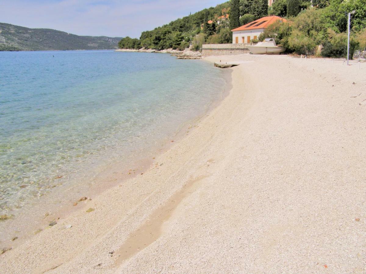 Apartment Reljic Seget Vranjica Buitenkant foto